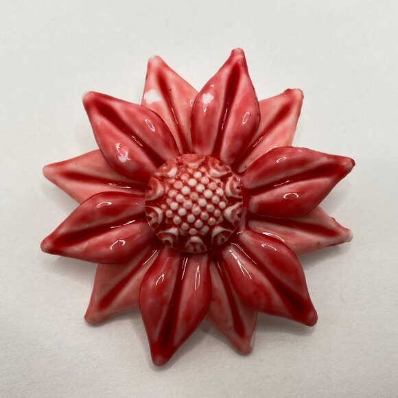 Vintage Acrylic Painted Flower Brooches (Set of 2) - Picture 4 of 12